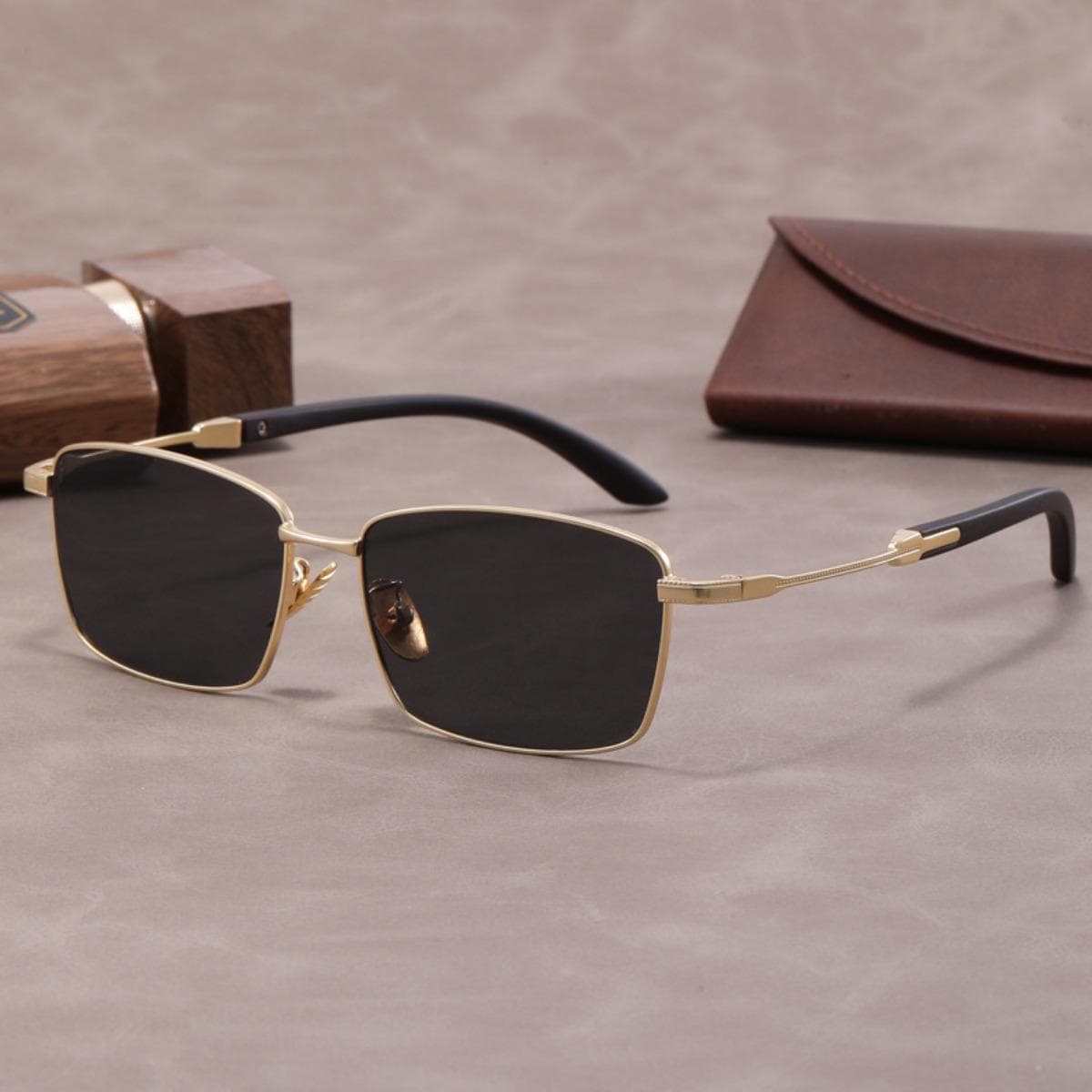 Fashion Mens Metal Sunglasses Aluminum Magnesium Frame UV400 Anti Glare Vintage Driving Eyewear for Men