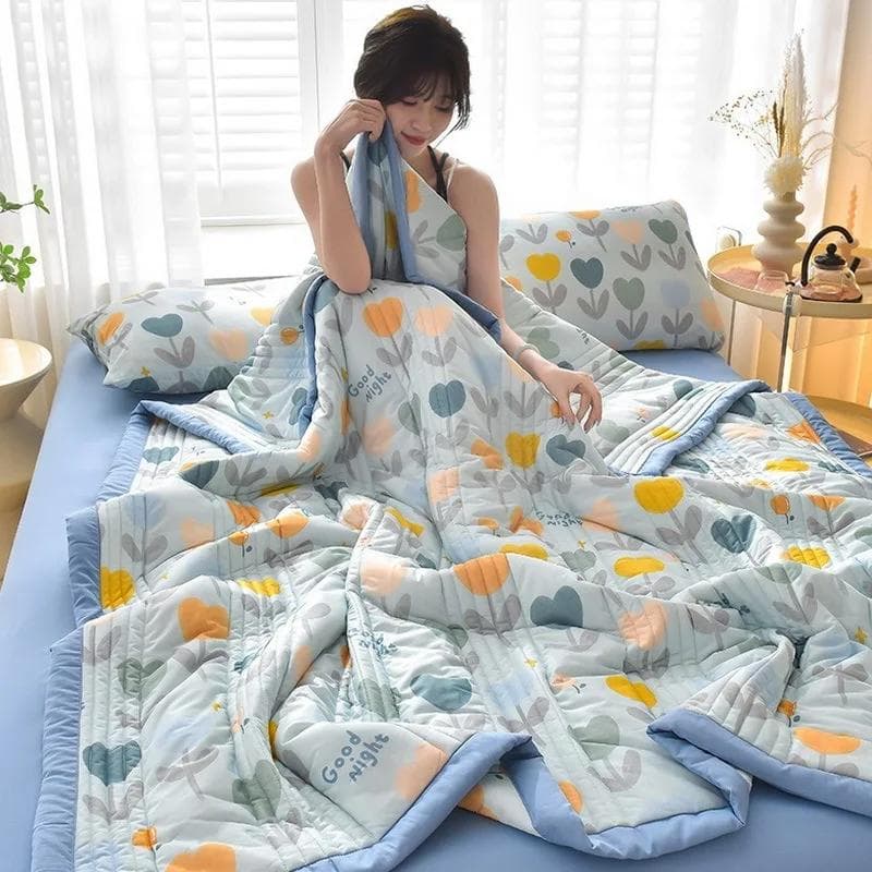Breathable, comfortable, and cool feeling silk summer quilt, summer cool quilt, air-conditioned quilt 150x200cm
