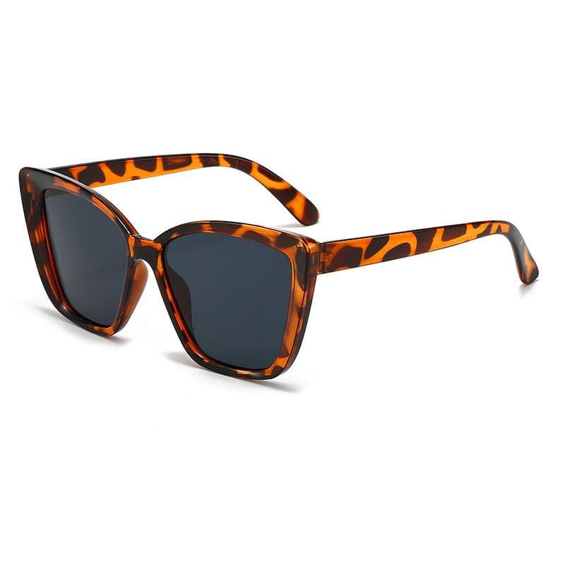 Vintage Cat Eye Sunglasses Women Retro Designer UV400 Protection Big Frame Rectangle Eyewear Shades for Men and Women 1PC