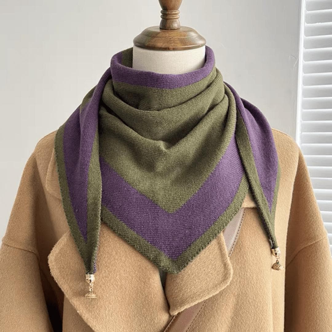 Milan's Two-tone Knitted Triangle Scarf: Warm, Sun-Protective, and Double-Sided Design for Autumn and Winter. 110*35cm olive green