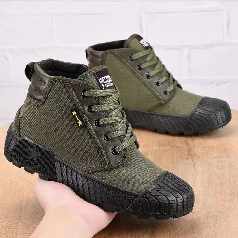 Non-slip Wear-resistant Comfortable Breathable Construction Site Labor Insurance Shoes 43 army green