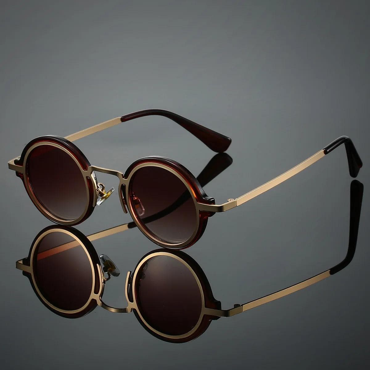New Vintage Rock Punk Sunglasses Small Round Glasses for Men Women UV400 Black Lens Outdoor Travel Driving Eyewear 1PC