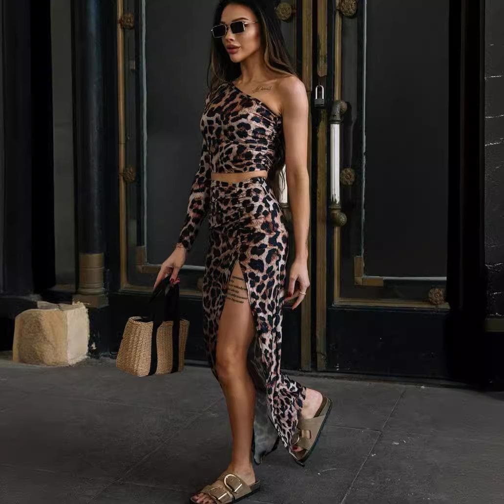 Women's Autumn and Winter Leopard Print Off-shoulder Waist-exposed Waist-closing Skirt with Slit One-shoulder Dress L brown