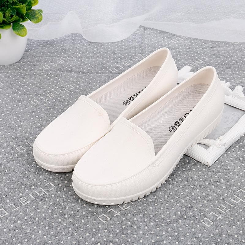 Women Loafers Casual Flats Slip-On Nurse Shoes Female Medical Shoes Non-Slip Soft Breathable White Work Shoes 38 white