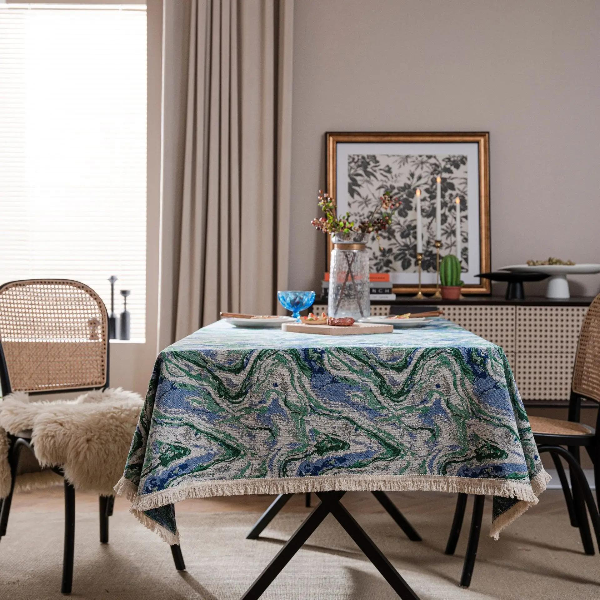 American Jacquard Table Cloth Flower Pattern Thickened Tabletop Cover White Tassel Edge Wear-resistant Dustproof Tablecloth 60x60cm 1pcs
