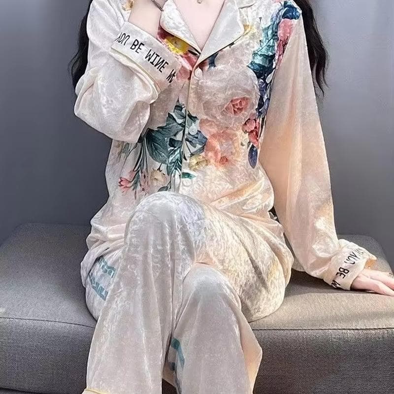 Autumn and Winter Velvet Pajamas Set Women's Home Wear Printed Flower Pajamas Set Pajamas Loose Velvet Home Wear Underwear M pink