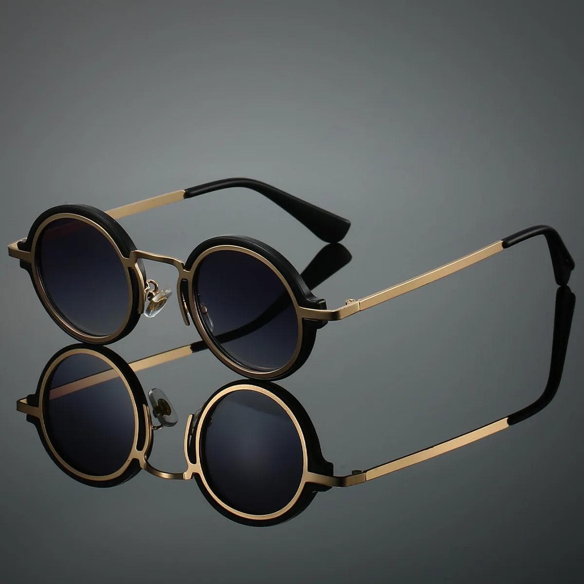 New Vintage Rock Punk Sunglasses Small Round Glasses for Men Women UV400 Black Lens Outdoor Travel Driving Eyewear 1PC