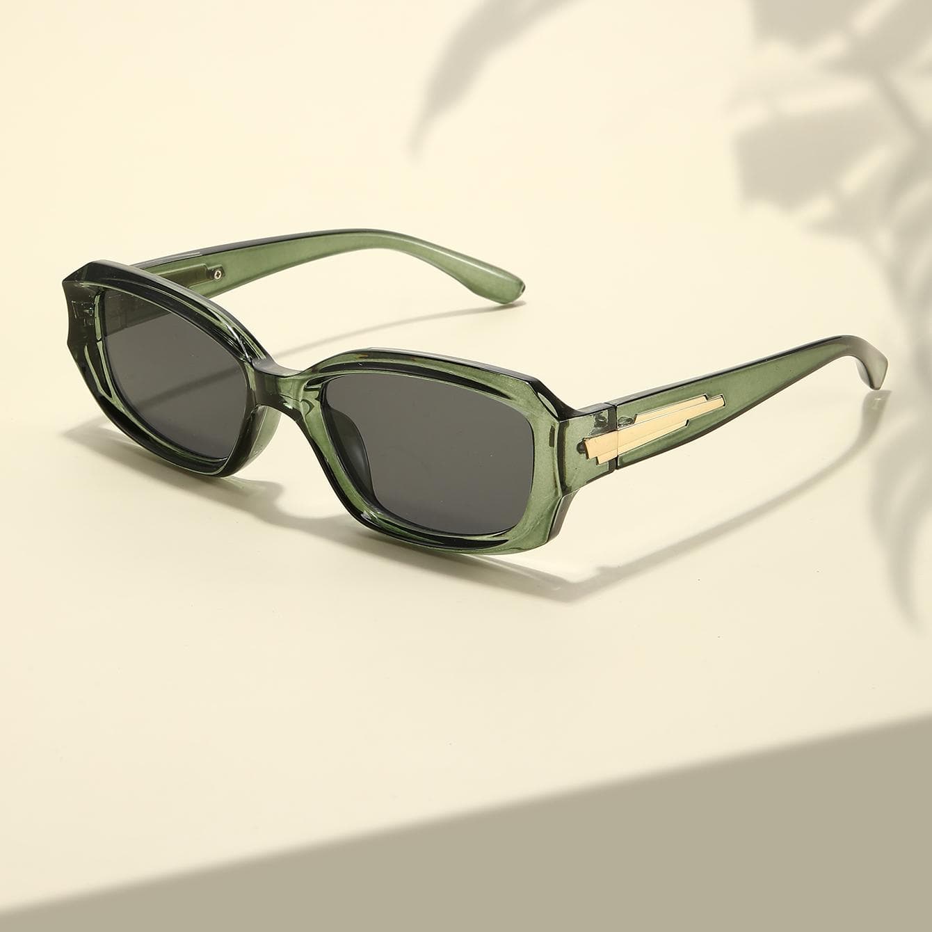 Small Frame Sunglasses Black Frame Fashionable UV Protection Lightweight Stylish Eyewear for Women Men