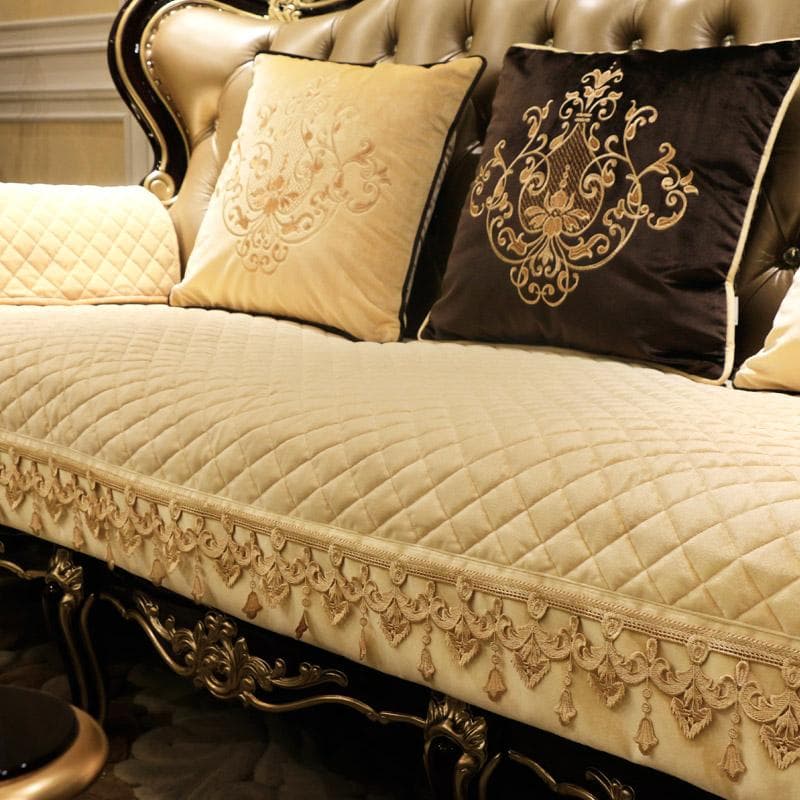 European Quilted Sofa Cover Luxury Fall Winter Non-slip Universal Living Room Couch Cushion Thicken Sofa Towel Decor Slipcover 100x90