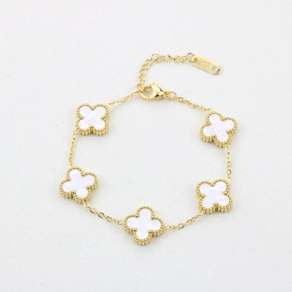 Korean-Style Stainless Steel Clover Bracelet: Fashionable, Versatile, Non-Fading Titanium Steel for Women 18K