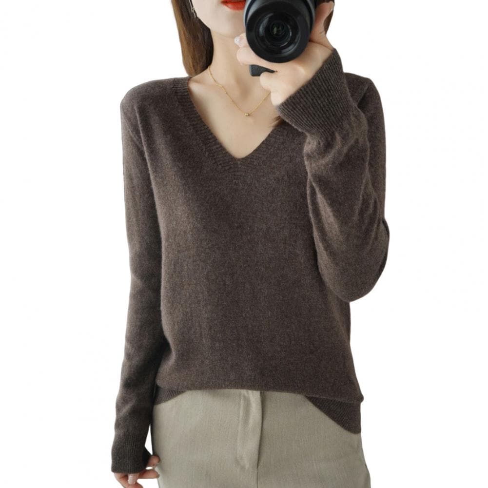 Long Sleeve Sweater Women's V-neck Knit Sweaters Stylish Long Sleeve Pullover Tops with Ribbed Trim for A Chic Elegant Look M coffee