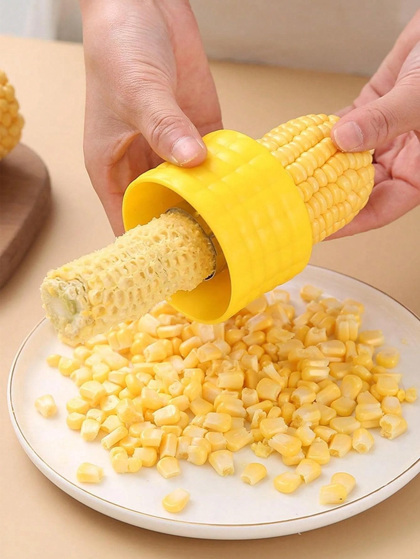 1pc Stainless Steel Corn Stripping Tool Stainless Steel Corn Kernel Remover, Plastic Vegetable Peeler, Kitchen Gadget For Easy Meal Prep one-size multicolour