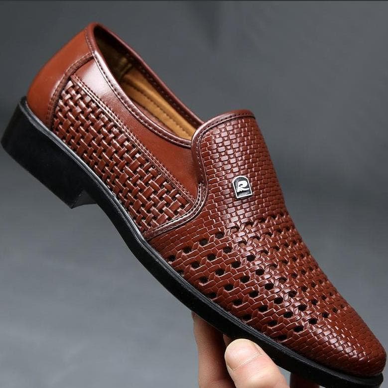 Men's Leather Slip-On Sandals with Breathable Soft Bottom for Business and Casual Wear 40 brown
