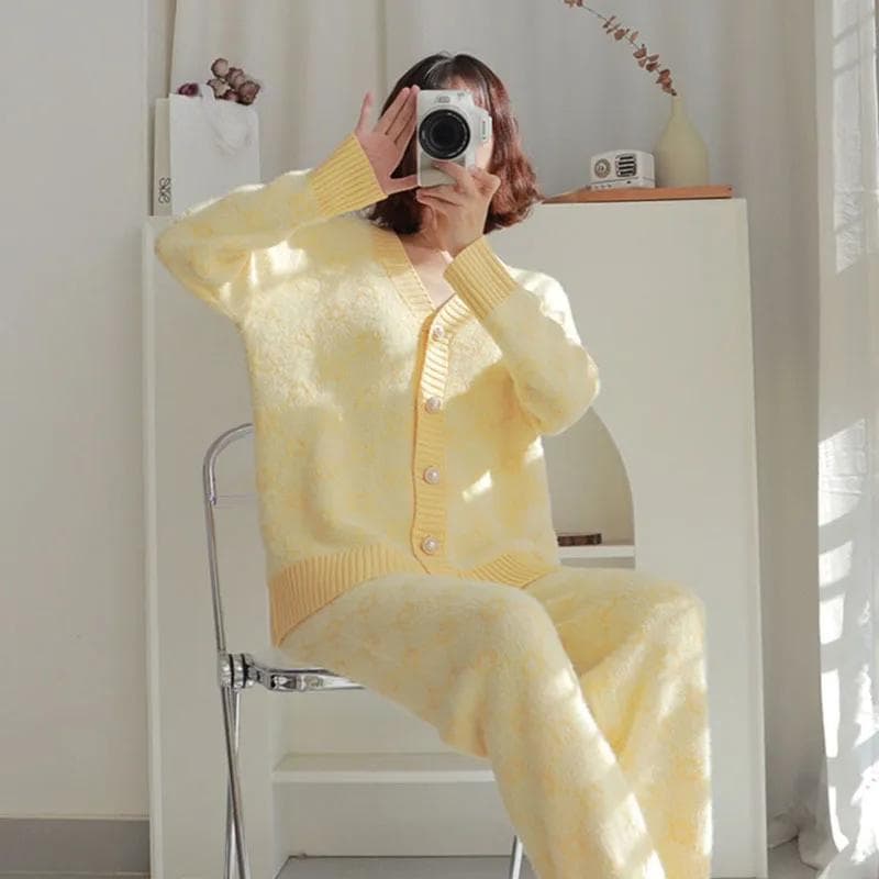 Imitation Mink Velvet Pajamas for Women Autumn and Winter New Coral Velvet Thickened Jacket Home Set One Size yellow