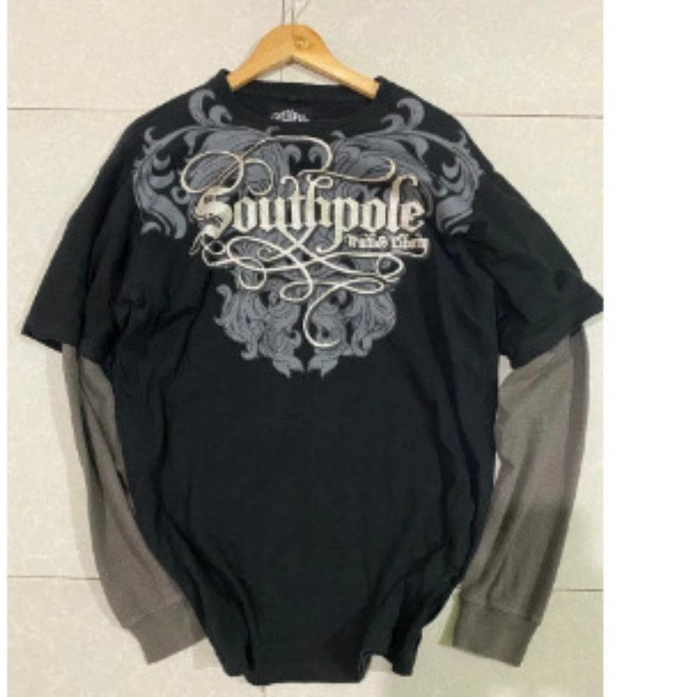 RogueWave Y2K T shirt Men New Hip Hop Red Printing Round Neck Oversized Long Sleeved T shirt Casual Gothic Clothing Tops Streetwear M black