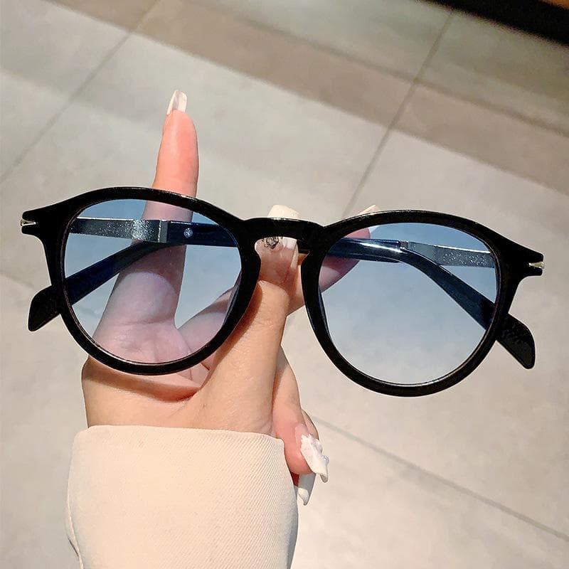 Vintage Rivet Sunglasses Women Men Luxury Designer Punk Leopard Eyeglasses for Travel Driving