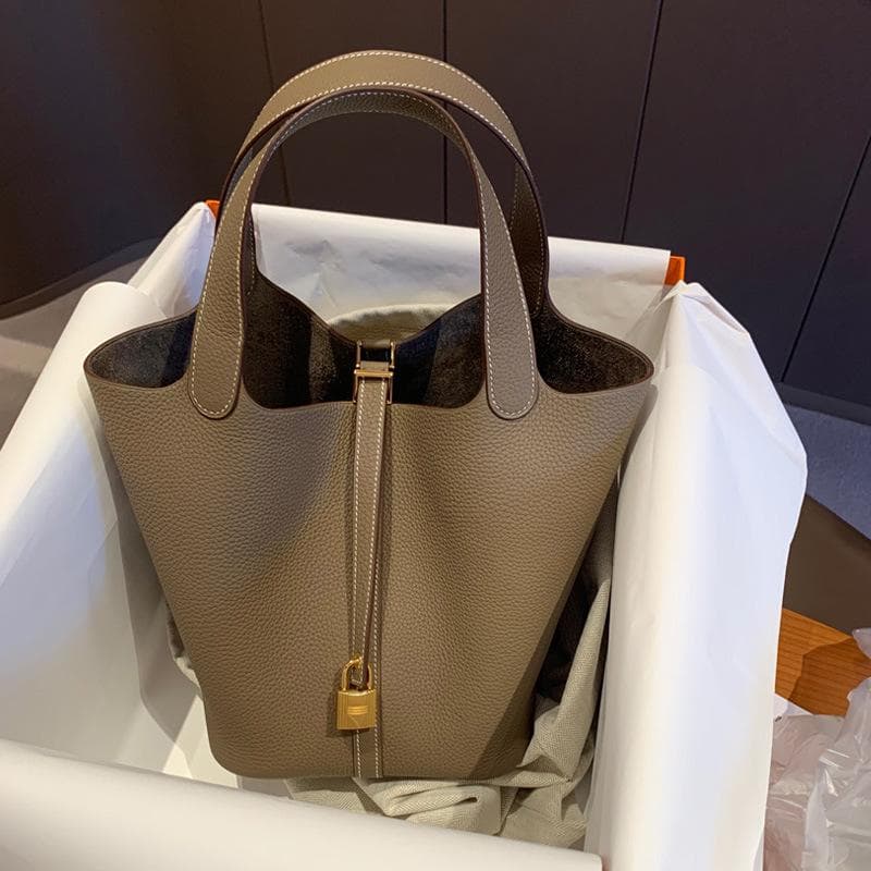 Lychee Pattern Bucket Bag, Vegetable Basket Bag, Women's Fashionable and Trendy Women's Bag, Soft PU Hand-held Mother and Child Bag 18cm*18cm*14cm