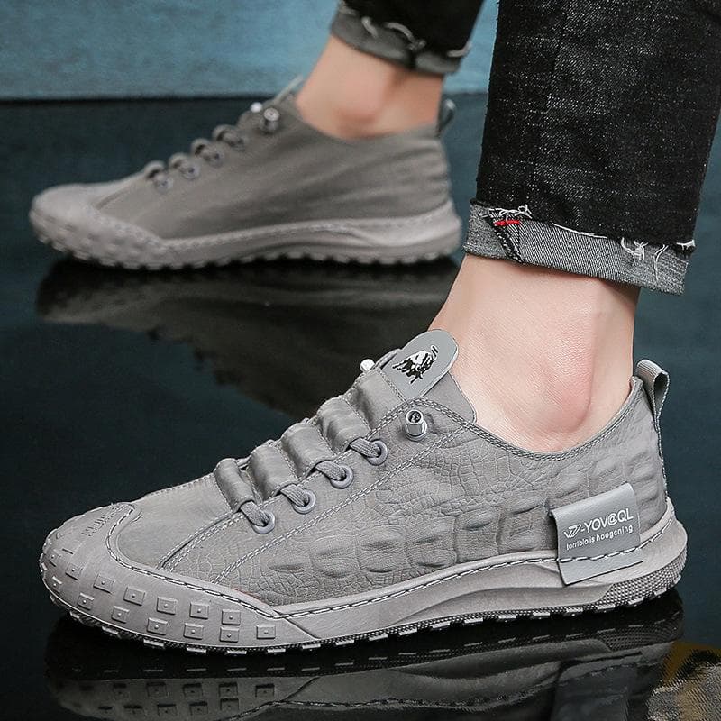 Summer New Men's Casual Jogging Shoes Ice Silk Cloth Alignment Craft Slip-on Men's Shoes 44