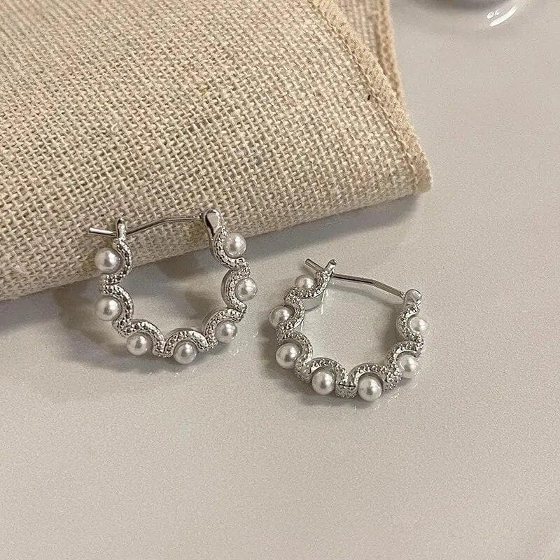 Light Luxury French Retro Circle Highlight Pearl Hoop Earrings For Women Fashion Simple Crystal Jewelry Party Gifts silver
