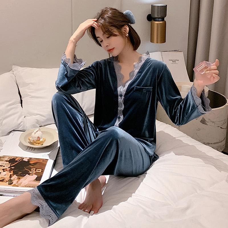 New Long Sleeved Cardigan Set for Winter Sleepwear Women Velvet Satin Night Deress V-Neck Soft Lingerie Sleepwear Female Clothes 2XL grey