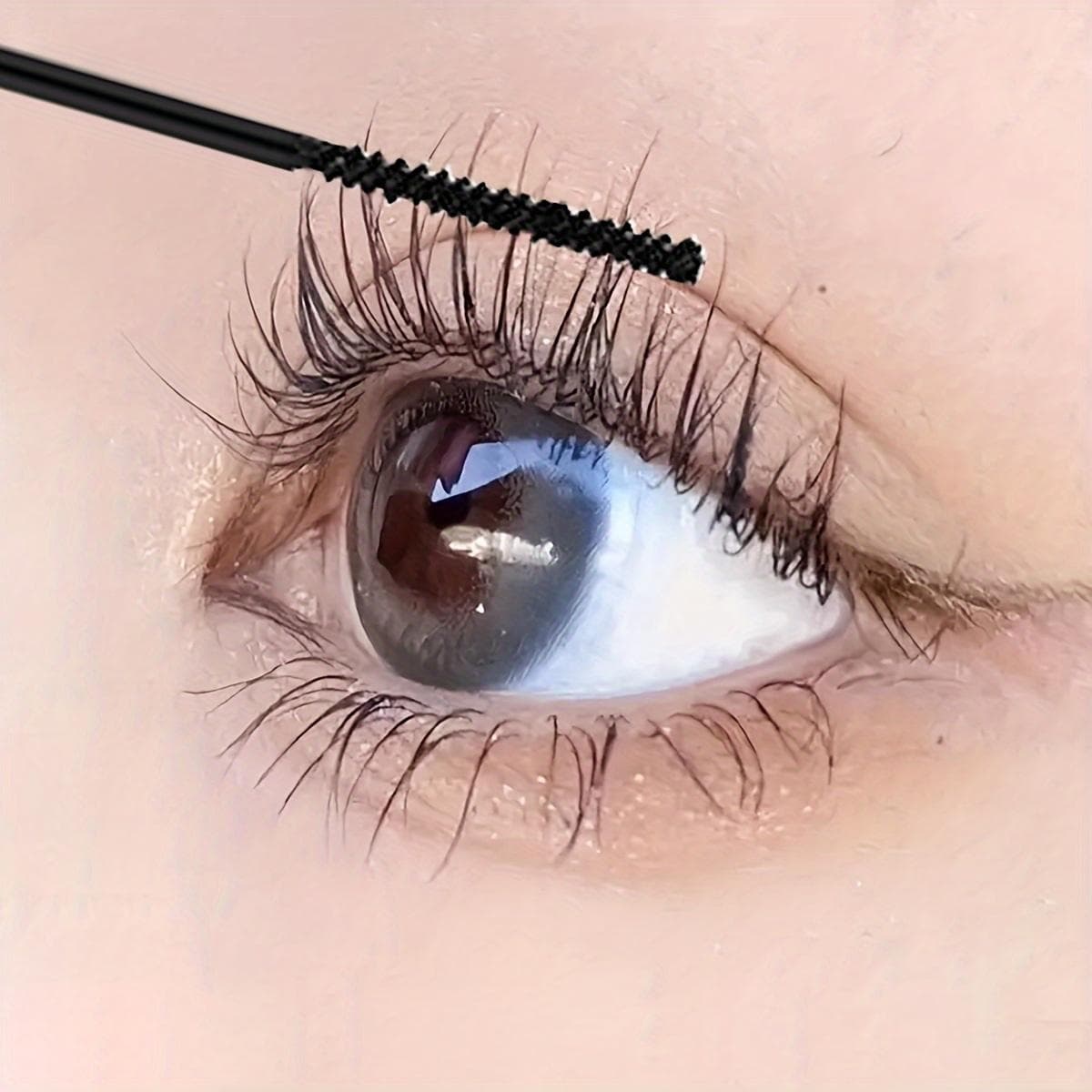 4D Silk Fiber Black Mascara, Extra Fine Brush Head, Thin Curling & Thick Stretching, Sweatproof And Waterproof Eye Makeup, Sunflower Eyelash Effect black