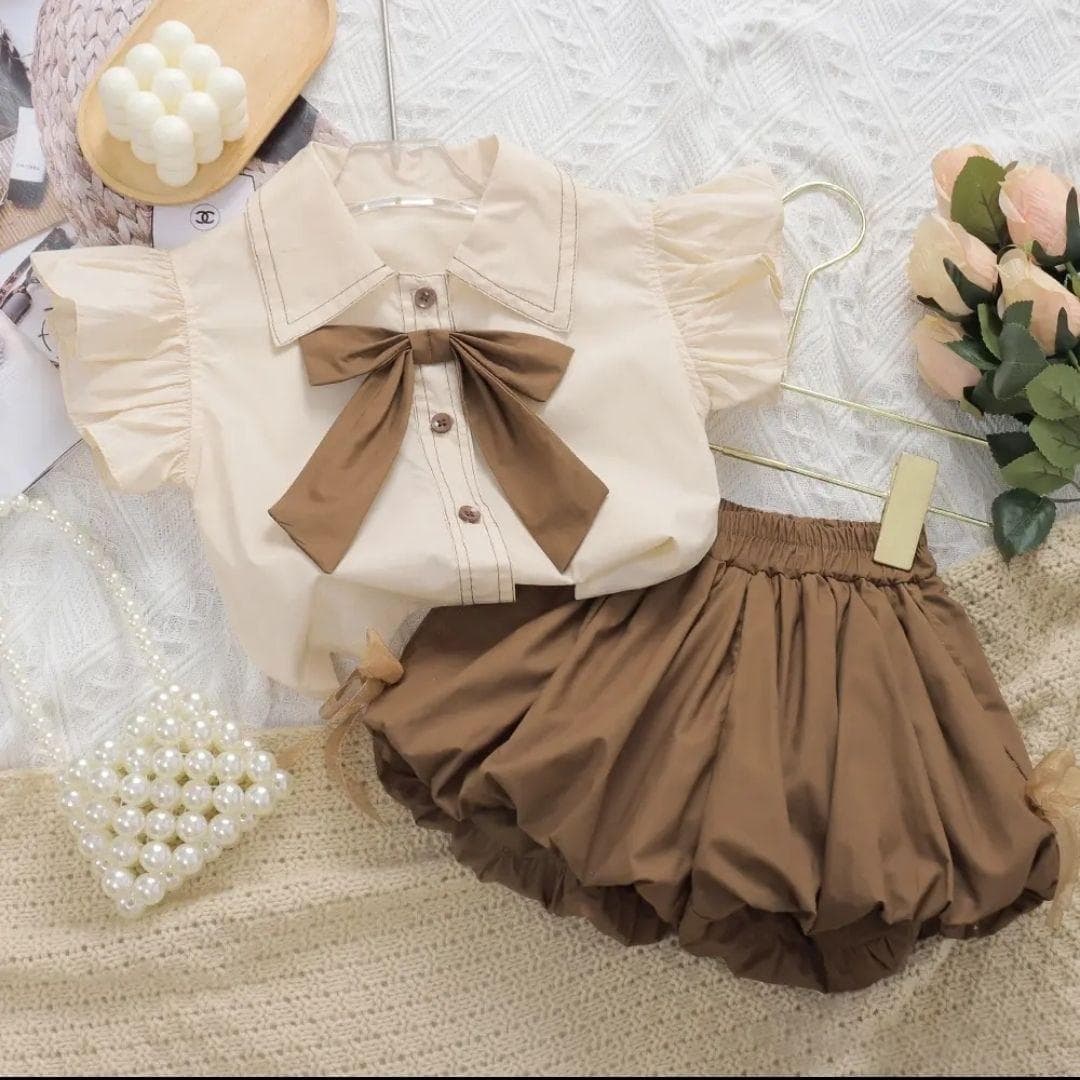 Girls' Suit Summer College Style White Shirt Khaki Flower Bud Pants Breathable Lightweight Two-piece Set 140