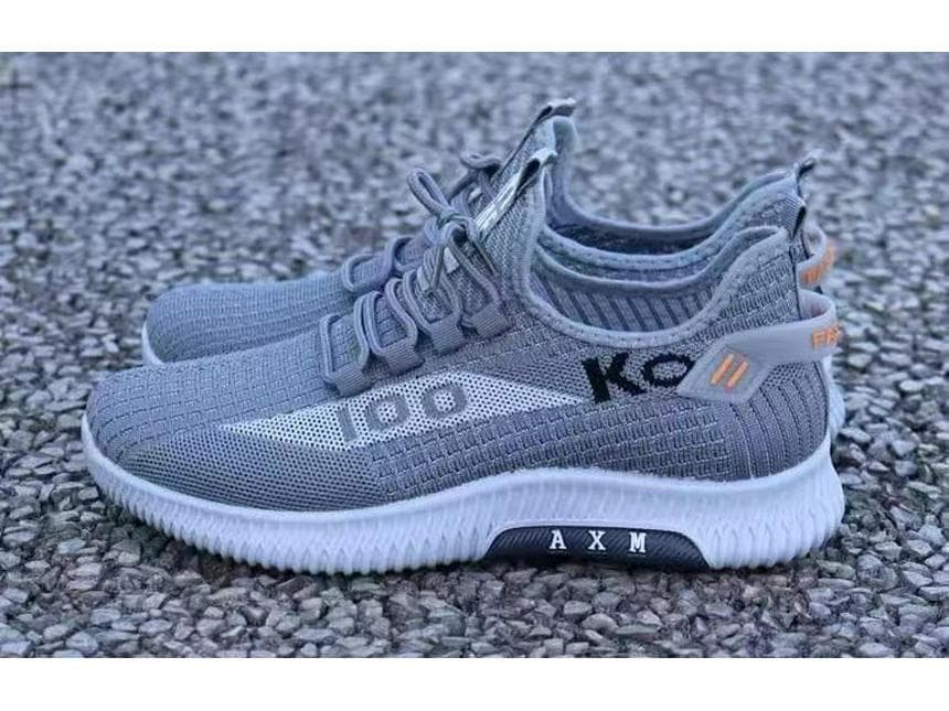 Men's Lightweight Breathable Summer Running Shoes - Trendy Soft-Soled Slip-On Casual Sneakers size 43, model A100 gray