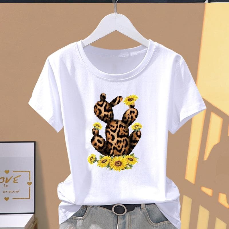 Asian Size-Print Star Watercolor Trend Cute Graphic Tee Ladies Female T Clothing Casual Women's Summer Top Fashion Short Sleeve T-shirt XL