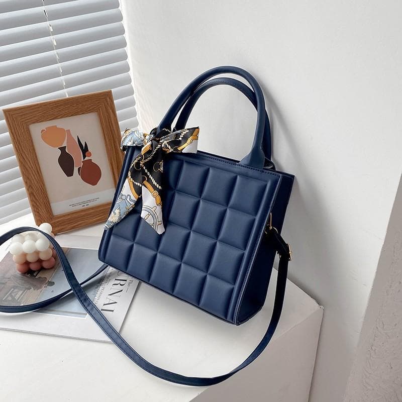 Chocolate Square Bag, Spring Retro Diamond-shaped Handbag, Commuter Versatile Women's Crossbody Bag 24*9*20cm blue