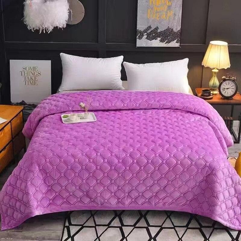 Soft Velvet Quilted Bed Cover Blanket Short Plush Sofa Towel Anti-slip Bed Sheet 270x230cm Bedspread Bottom solid color or printing random 150x200cm 1pc light purple