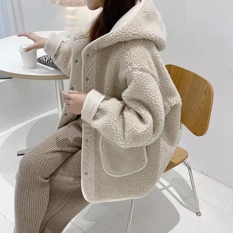 Women's Faux Lambswool Hooded Jacket, Women's Autumn and Winter Jacket, Button-up Style, Small Man, Loose and Thin, Versatile Top S apricot