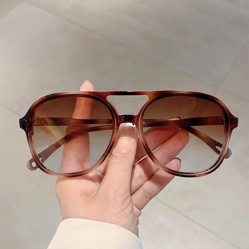 Vintage Luxury Designer Pilot Sunglasses Trend Punk Big Frame Double Bridge Shades for Women Men
