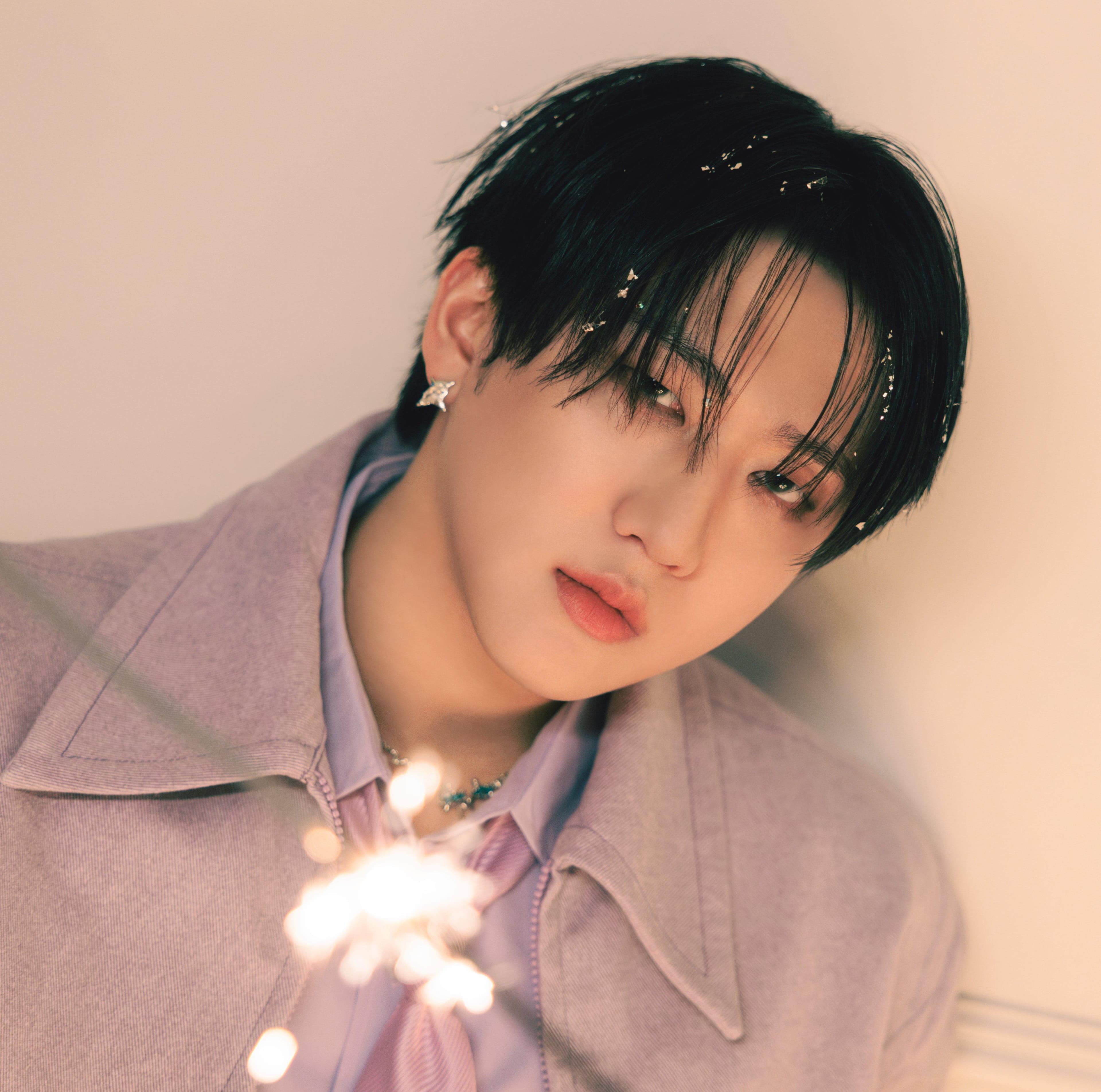 Stray Kids – Hollow (Fan Club) Japan 3rd Mini Album ChangBin