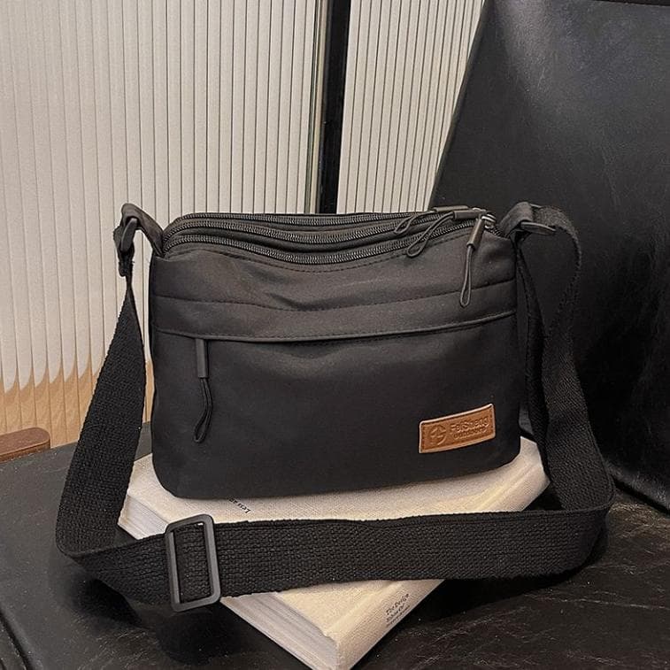 Women Casual Crossbody Bags Nylon Fabric Multi Pockets Small Capacity Hobo Shoulder Bag Spring Latest Fashion Messenger Bag black