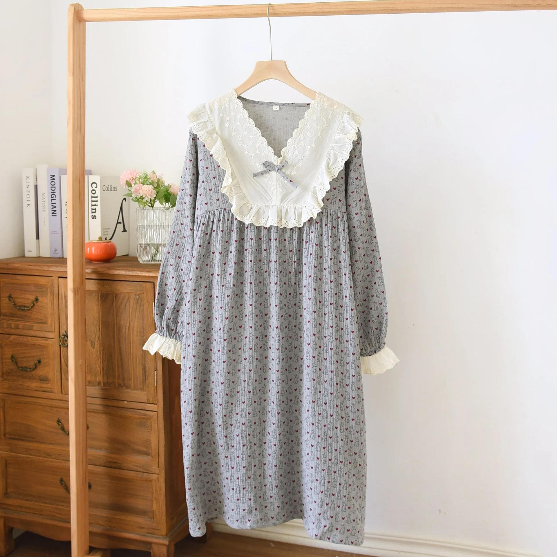 Spring and Autumn Women's Cotton Long Sleeved Nightgown Simple Plus Size Double-layer Gauze Lace Design Night Wear Dress XL grey