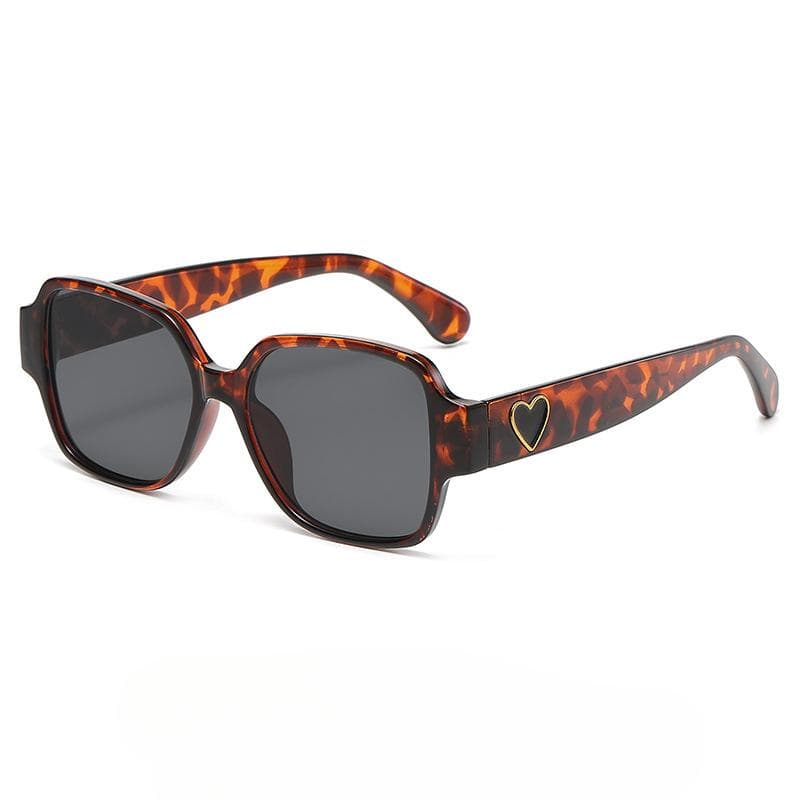 Neutral Black Framed Sunglasses Love Style Large Frame Transparent Gray Lenses Outdoor Sunscreen Women Glasses