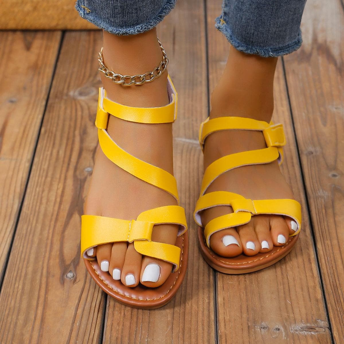 Color-blocked Velcro Women's Flat Sandals Anti-slip Beach Casual Shoes Low-heeled Sandals 38 yellow