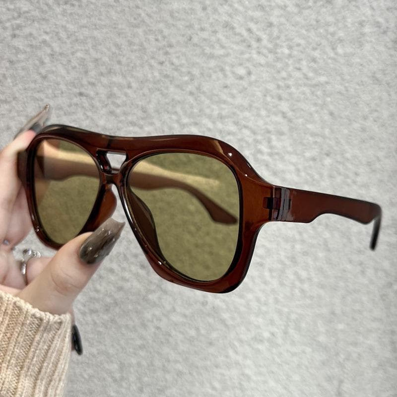 New Men Retro Classic Square Sunglasses UV400 Vintage Frame Eyewear Fashion Luxury Shades for Women 1PC