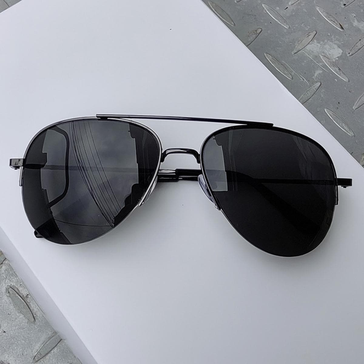 1PC Women's Fashion Retro Frameless Big Eye Lenses Glasses Casual Personalized Stylish Accessory
