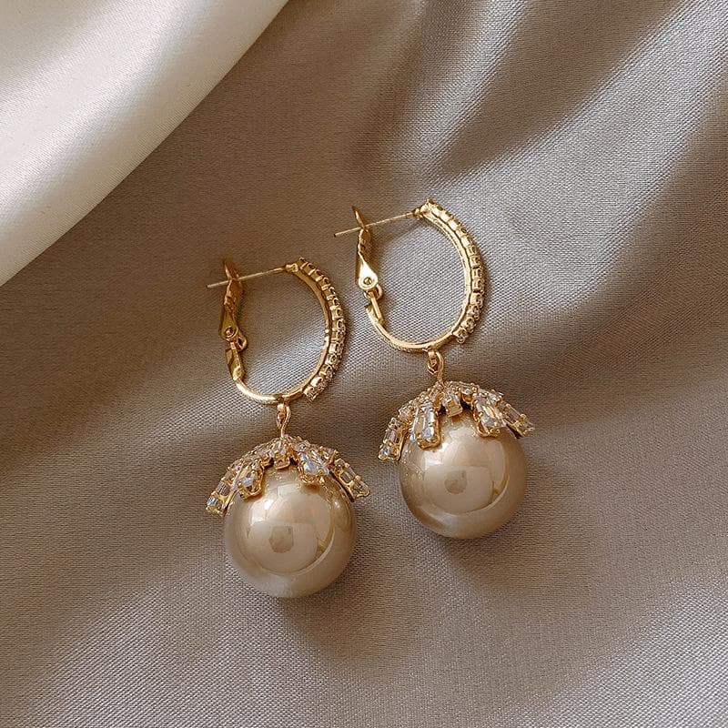 Fashion Temperament Zircon Simulation Pearl Pendant Earrings For Women Retro Elegant Drop Earrings Jewelry Gift champagne