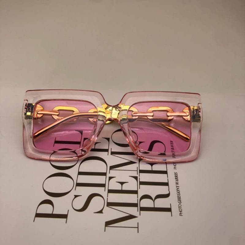 New Women Square Chain Sunglasses Fashion Vintage UV400 Protection Street Style Photo Eyewear Simple Men Oculos De Sol As shown in the figu