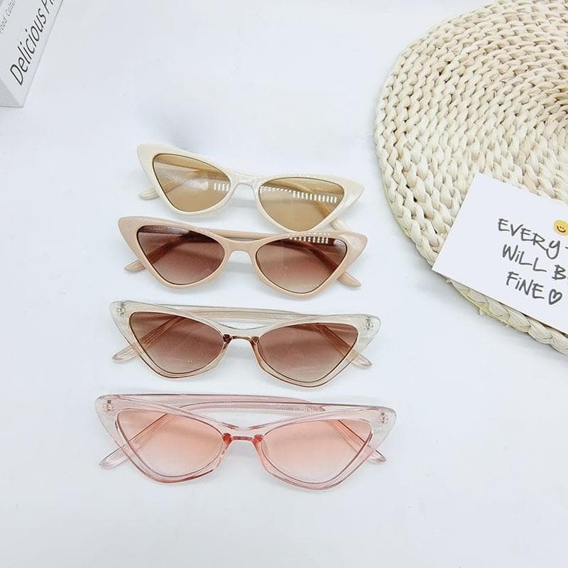 4pcs Retro Triangle Cat Eye Sunglasses Women High-end Black Small Frame Sunscreen UV Protection
