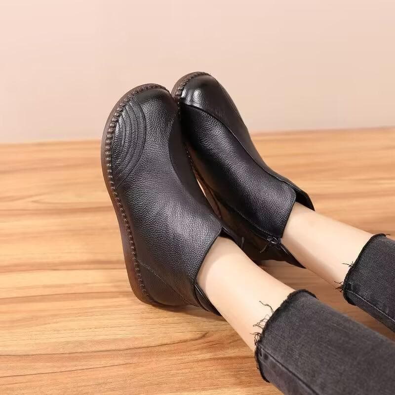 2024 New Autumn Winter Handmade Genuine Leather Women's Ankle Boots Lady Soft Flat Shoes Comfortable Casual Black Boots Big Size 35 black