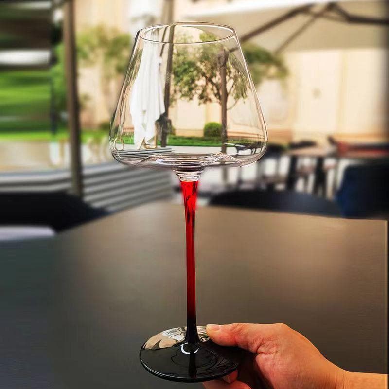 700ml Large European Wine Glass Burgundy Black Bow Tie High Value Crystal Glass Grape Champagne Glass, High Capacity 1pcs 700ml
