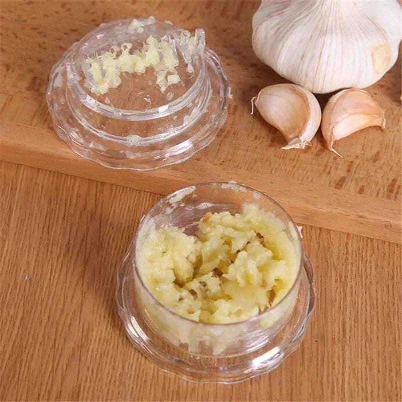 Household Classic Peeling Garlic Garlic Crusher Crusher Food Processor Garlic Press Roll Crusher Chopper Utensils Kitchen Gadget white