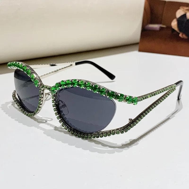 Designer Rhinestone Sunglasses Women Luxury Brand Fashion Steampunk Eyeglasses Party Beach Shades Accessory