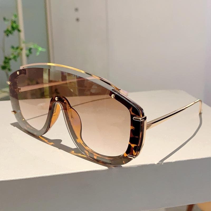 Fashion Leopard Women Sunglasses Stylish Gradient Outdoor Sports Shades Luxury Metal Design Oversize Sun Glasses