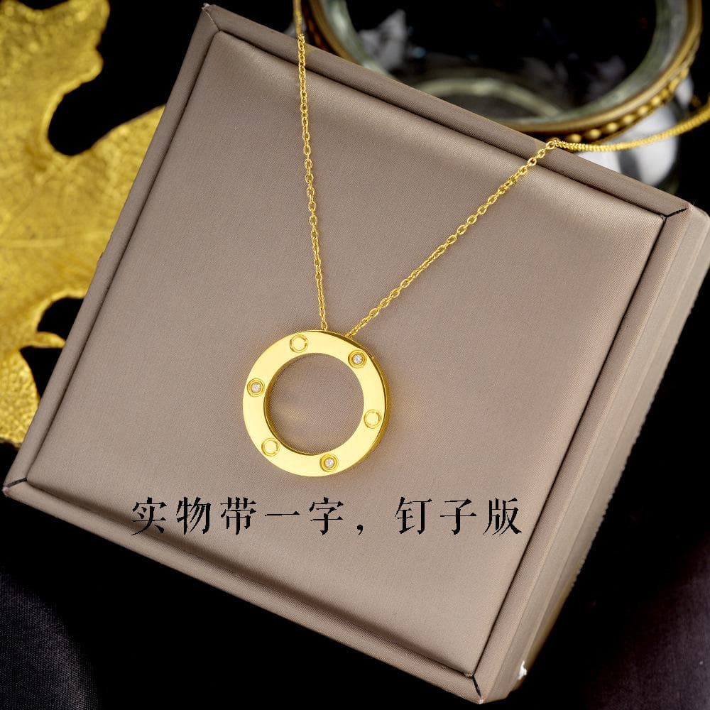 High version light luxury titanium steel circular zircon necklace, the best gift for girls