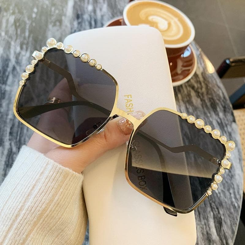 Luxury Oversized Square Sun Glasses Women Designer Pearl Sunglasses Fashion Shades Big Frame Oculos Brand New