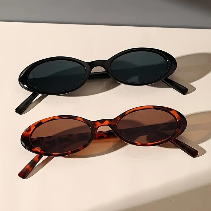 1 Pair Women's Oval Flat Glasses Punk Style Lightweight Durable Fashionable Sturdy Construction Trendy Enthusiasts